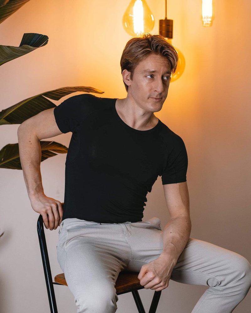 Heren - Anti Zweet Shirt-Wit-V-hals-S-Fibershirts color__zwart+neck__rond